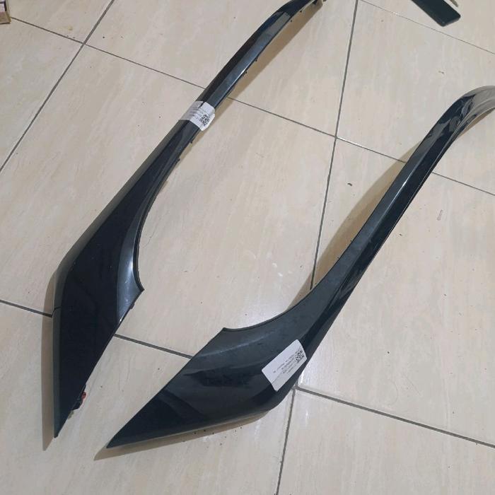List lampu List headlamp Toyota Fortuner Legender original