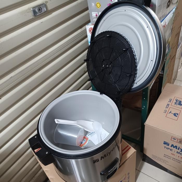 Penanak Nasi Serbaguna Kapasitas Jumbo Mek Yako