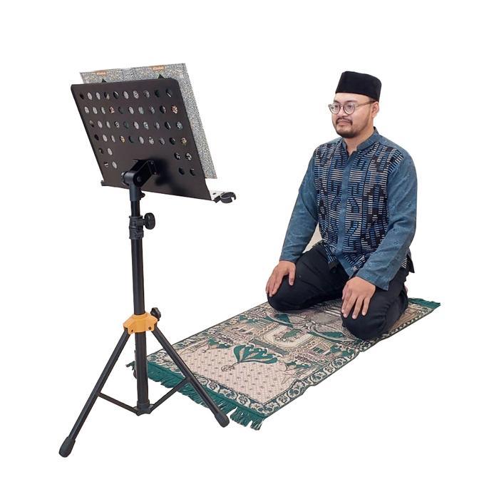 Stand Qur'An - Stand Untuk Kitab Suci Al-Qur'An