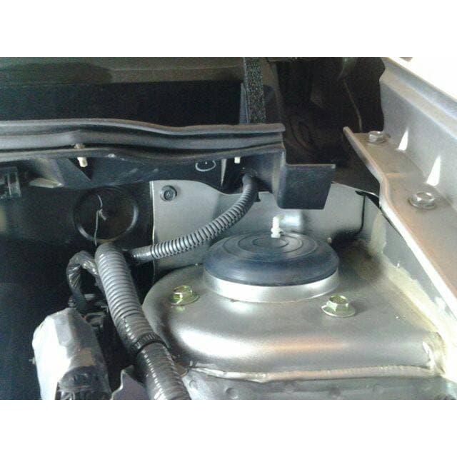 New Cover shock depan grand livina