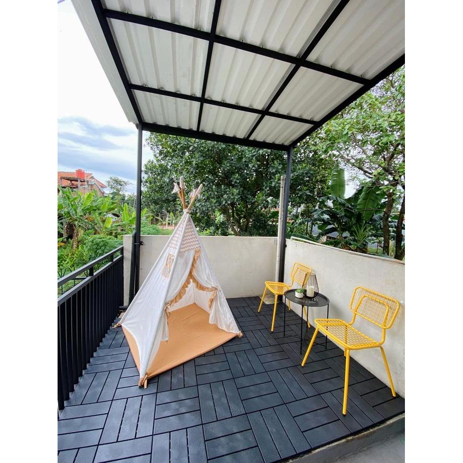 Lantai Dek Srasah Floor Decking Outdoor Indoor Dark Grey Plastik