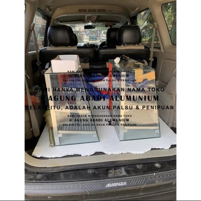 Etalase Frameless Display / Showcase Ayam Fried Chicken 2 Rak 1 Lampu