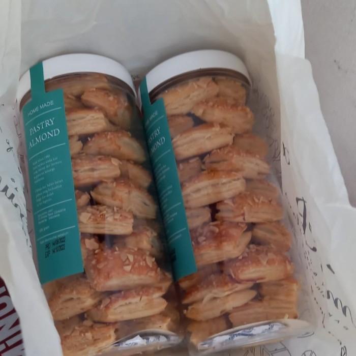 Pastry Almond Tabung Primarasa Prima Rasa Bandung