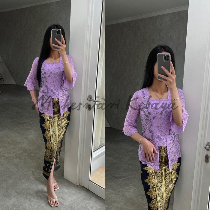 Kebaya Bali Set Brokat Lonceng Ungu Lilac