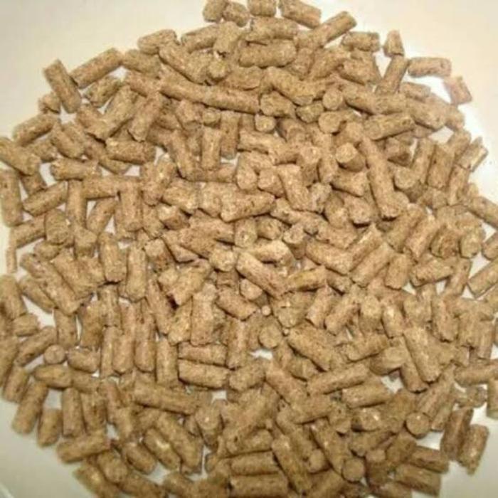 PUR BABI 551 KARUNGAN ISI 50 KG - PAKAN HEWAN TERNAK