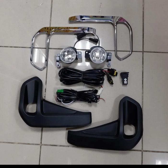 Fog Lamp / Lampu Kabut Mobil Toyota Hilux 2020-2021