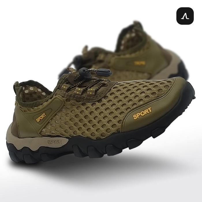Sepatu Gunung Pria Walk It Outdoor Hiking Tahan Air IMPORT WIT-252