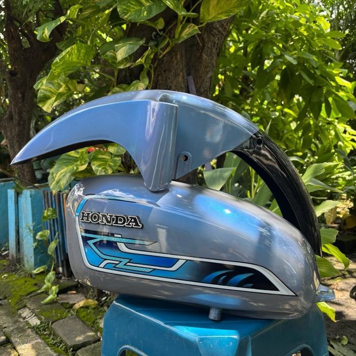 Tangki honda cb100/cb125/ biru lembayung terbaru/ tangki biru lembayung set slebor
