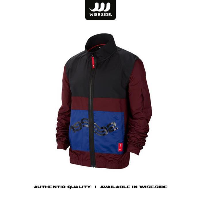 Jaket Pria Nike Jacket Kyrie Irving Lightweight (Bv9296-681) Original