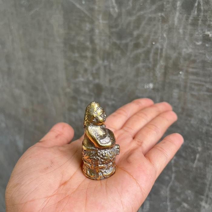 Patung hiasan Semar duduk bahan Kuningan