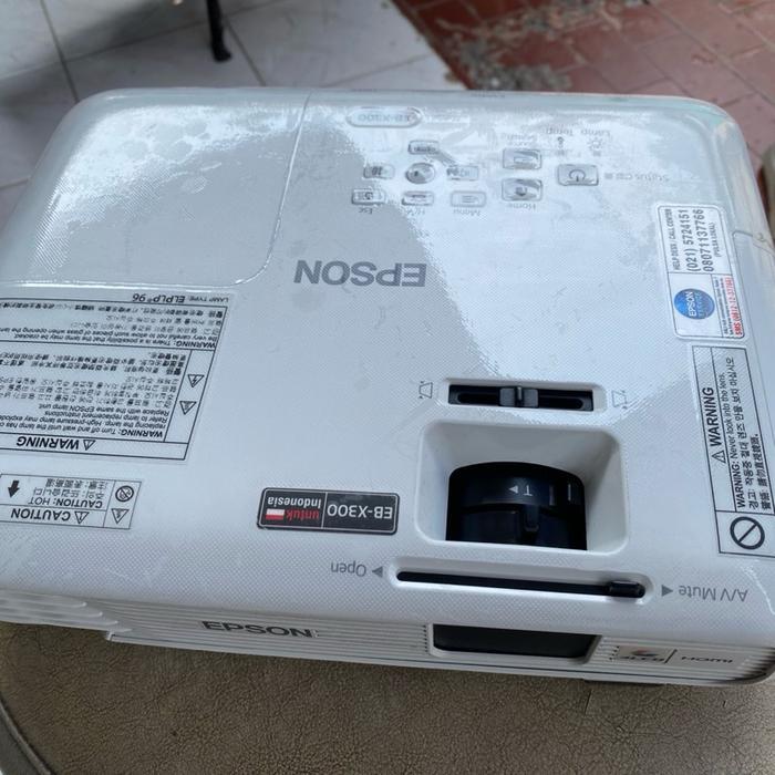 Epson Proyektor Eb-X300 2800 Lumens Hdmi Projector Xga 1024X768 3Lcd Technology Garansi 1 Tahun