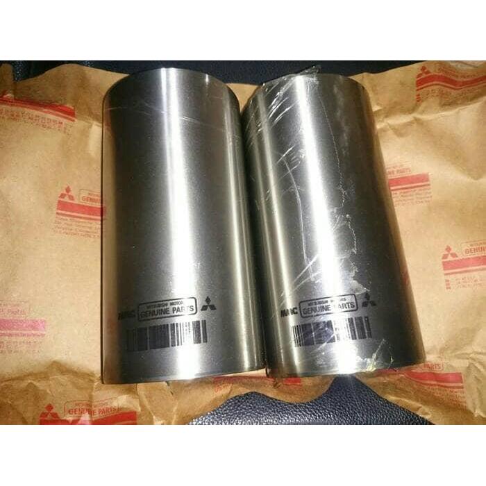 pooring/Liner L200,triton 4m40 newww