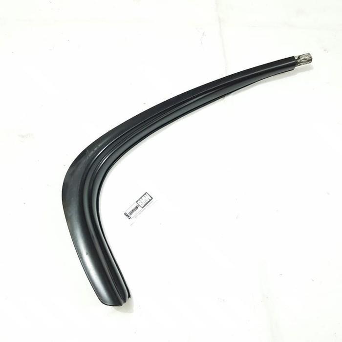 Lis List Talang Atas Belakang KANAN KIRI BMW E46