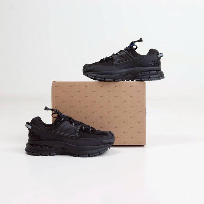 Sepatu Nike Zoom Vomero Roam Black