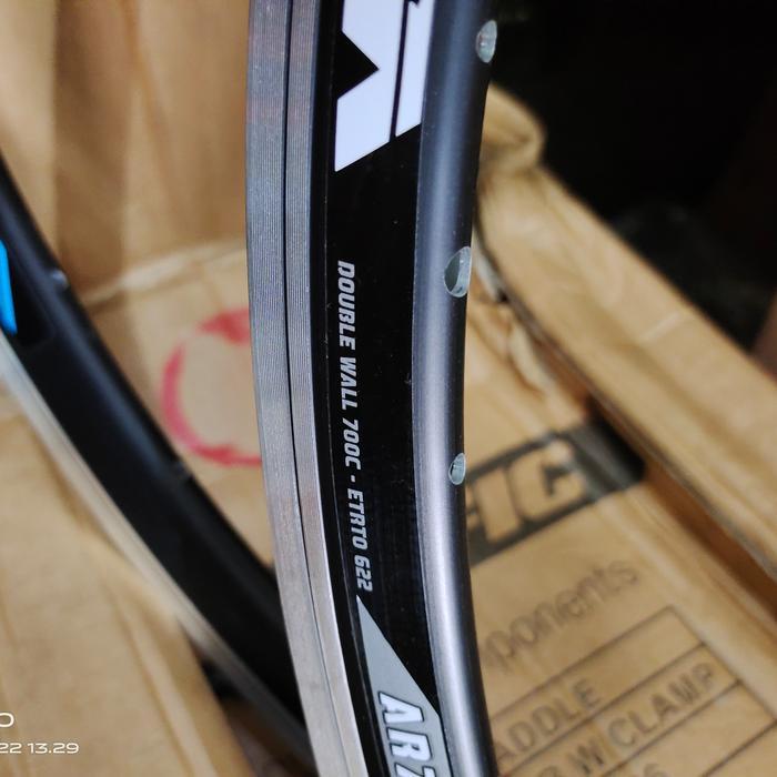 RIMS atau velk sepeda roadbike ukuran 700c atau 622 merk araya AR731 hole 32 ke line satuan