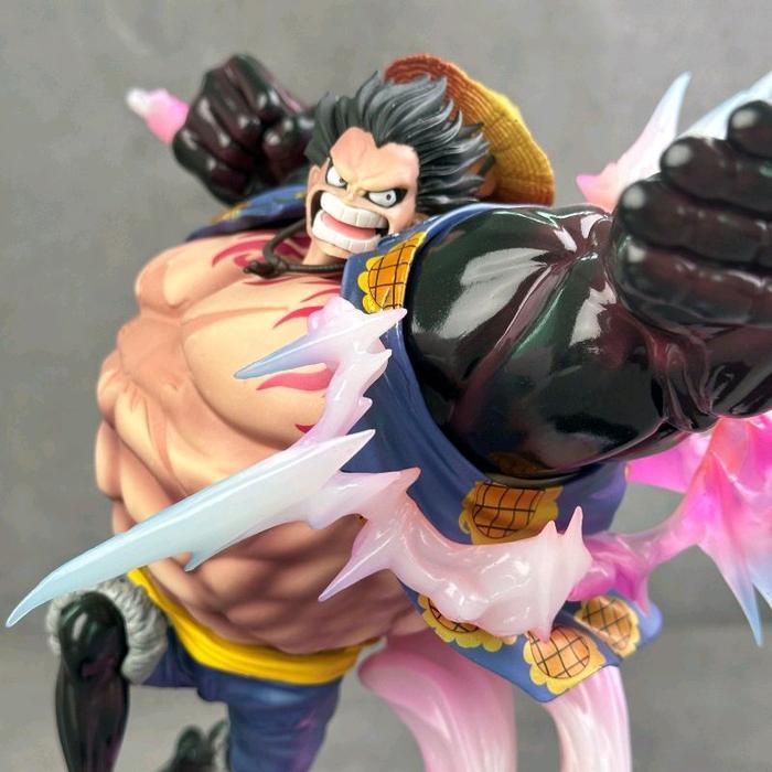 Action Figure One Piece Monkey D Luffy Gear Fourth POP Maximum