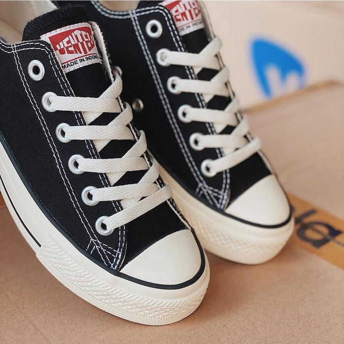 Ventela Ethnic Low Sepatu Sneakers Kanvas Motif Etnik Hitam Putih Kasual Pria Wanita Ringan Fleksibe