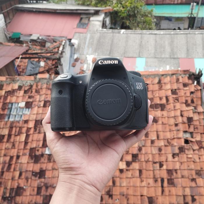 Kamera canon eos 60d body only