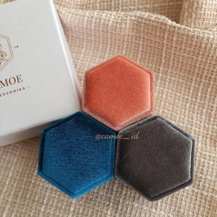 CAMOE - Velvet Luxury Single Ringbox / Proposal Wedding Ring box