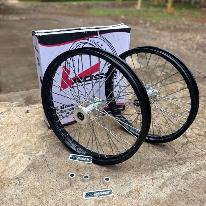 VELG SET RAKITAN RING 17 18 BELAKANG SAJA DRAG CUSTOM DISC YAMAHA BAUT 4 MX KING,NINJA,HEREX,VIXION,