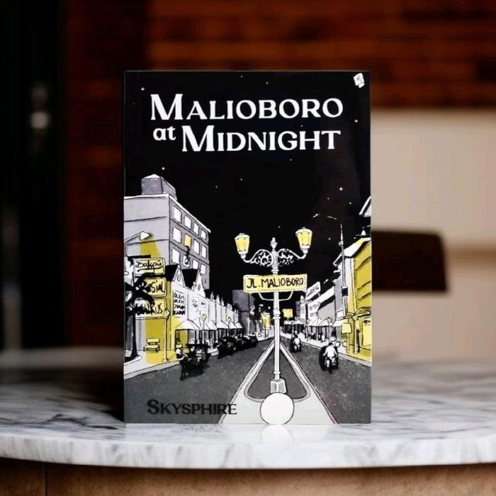 Novel Malioboro At Midnight