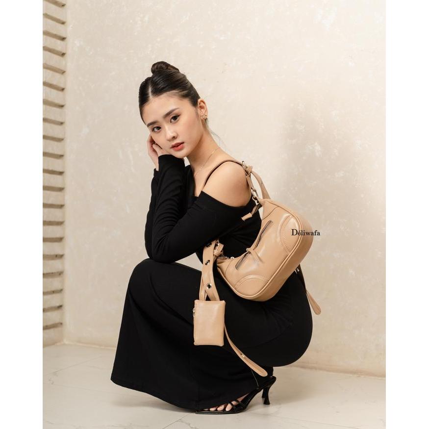 Deliwafa - Tas Selempang Fashion Wanita Slingbag Kiyo