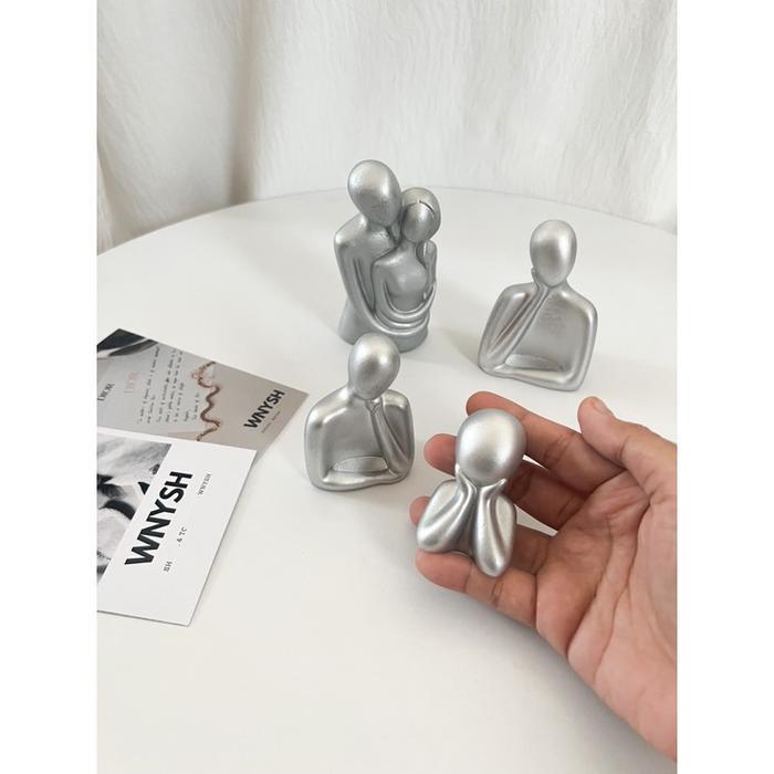 NEW (WNYSH) Family statue, patung aesthetic, pajangan meja, pajangan rumah Diskon