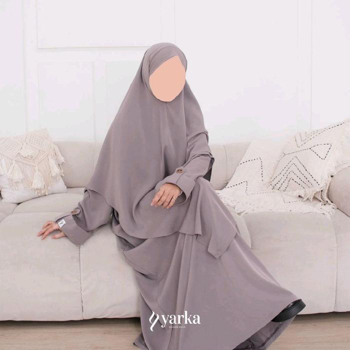 KHIMAR MEDINA & BERLIN MEDINA ILYANA SILK