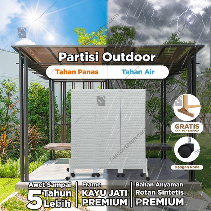 Partisi Outdoor Sketsel Rotan 3 Pintu Rangka Kayu Jati + Anyaman Rotan Pembatas Ruangan DENGAN Roda,