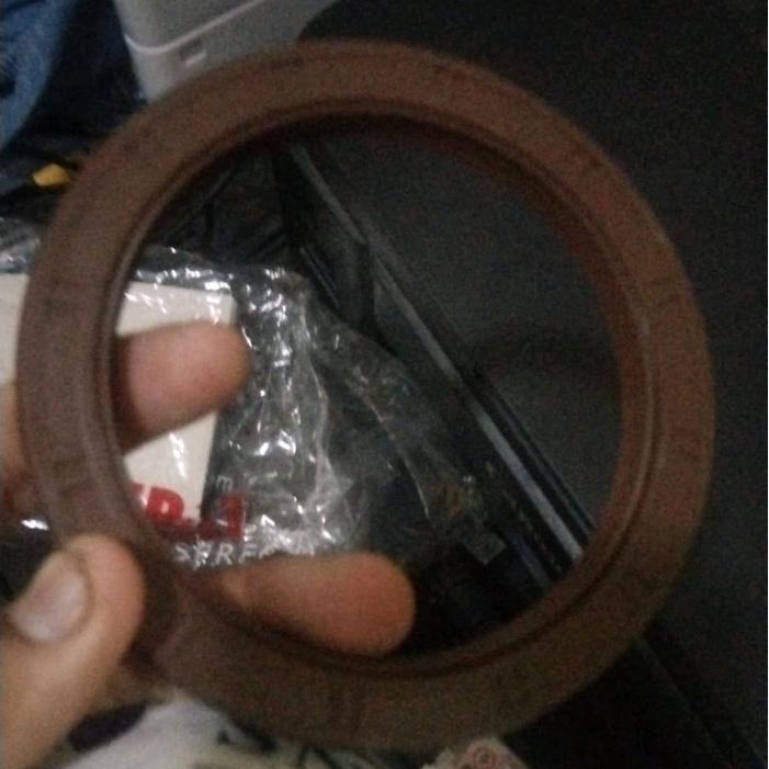 OIL SEAL TC 35 X 47 X 6 FKM BERGARANSI