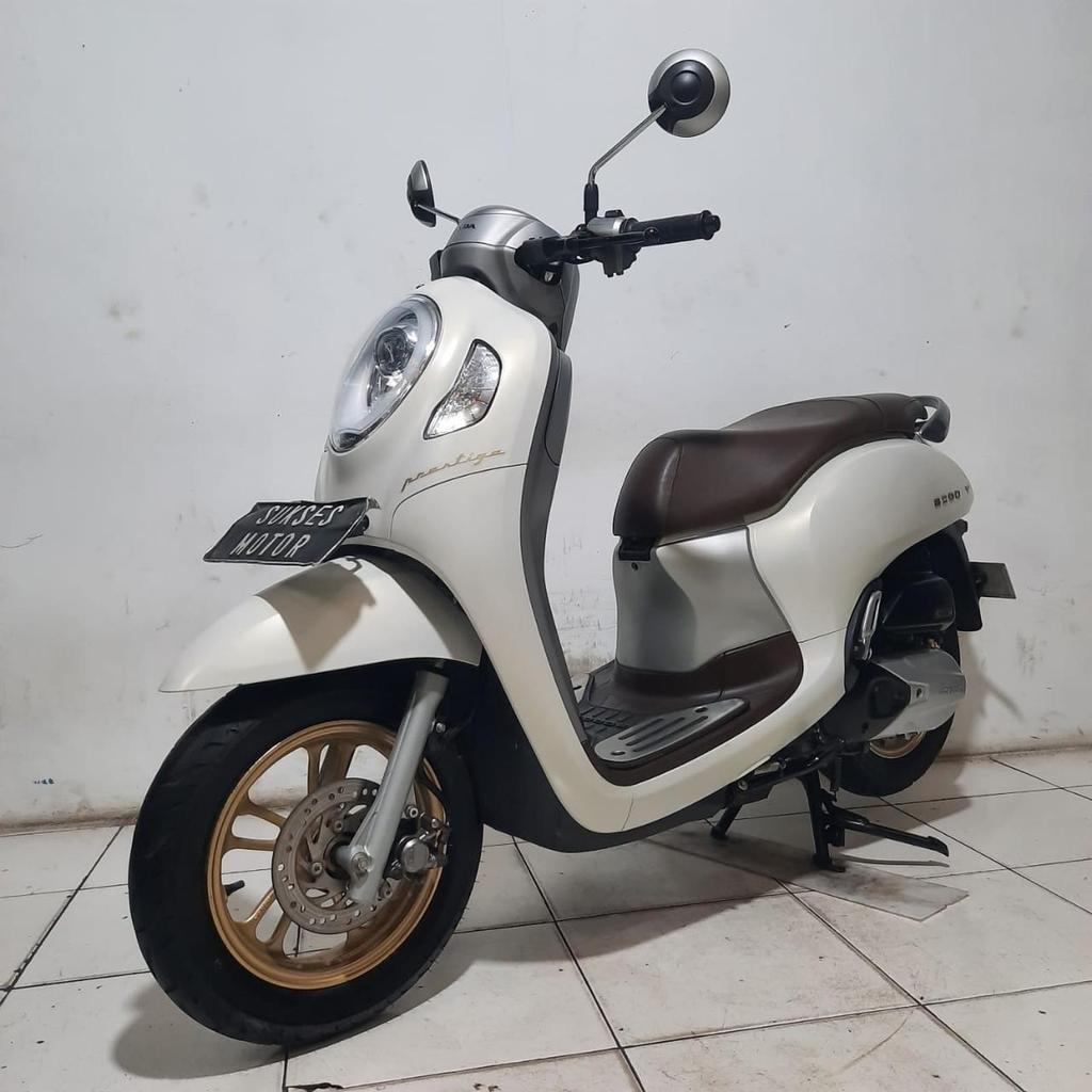 Honda Scoopy Prestige Tahun 2021 MTR230900069