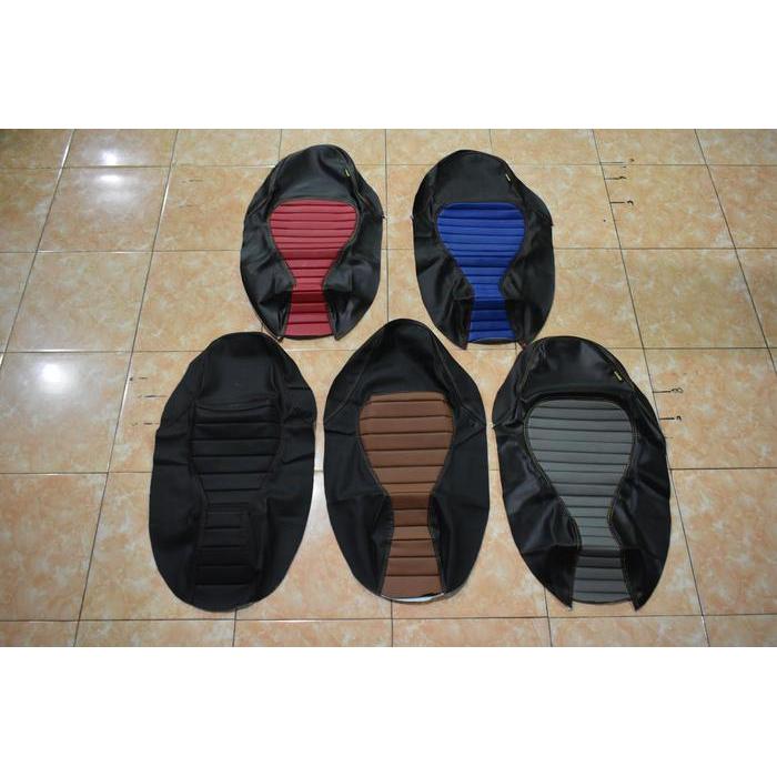 Sarung cover kulit jok timbul variasi retro motor vario scoopy nmax