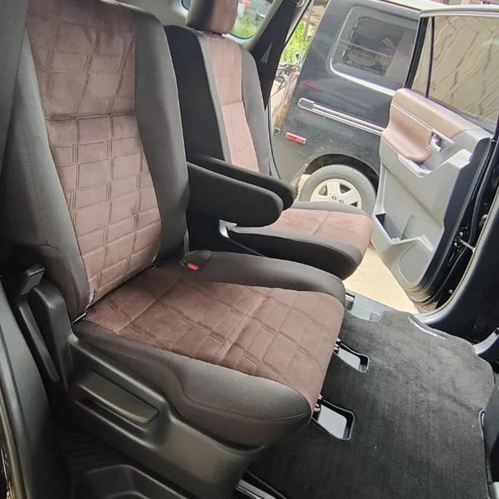 Captain Seat Innova Zenix.