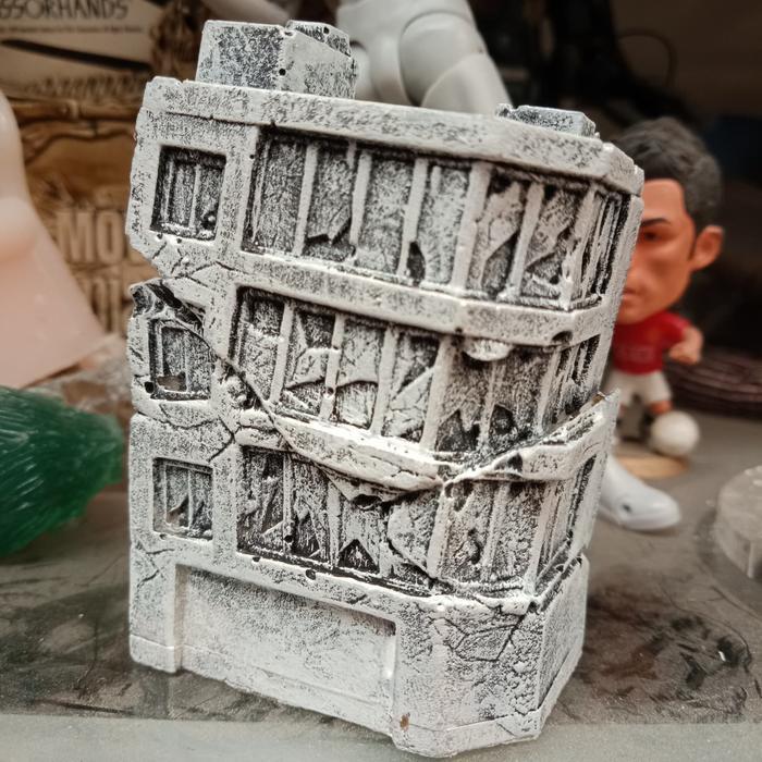 TERBARU Diorama Gedung Rusak for Shf Figma Revoltech