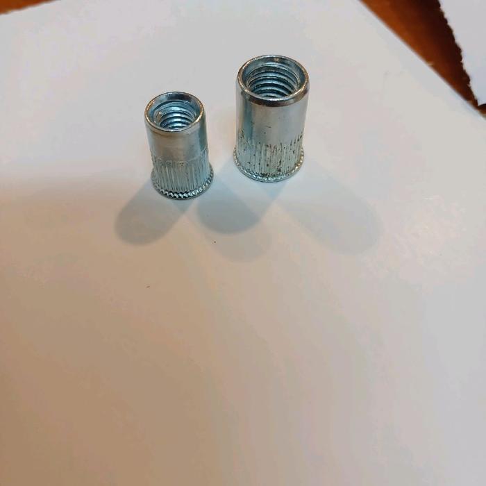 Rivet Nut M6 Putih Bibir Tipis Bahan Besi.Nut Rivet M6 Bibir Tipis.Mur Rivet Nut M6 Isi 100 Pcs.Nut