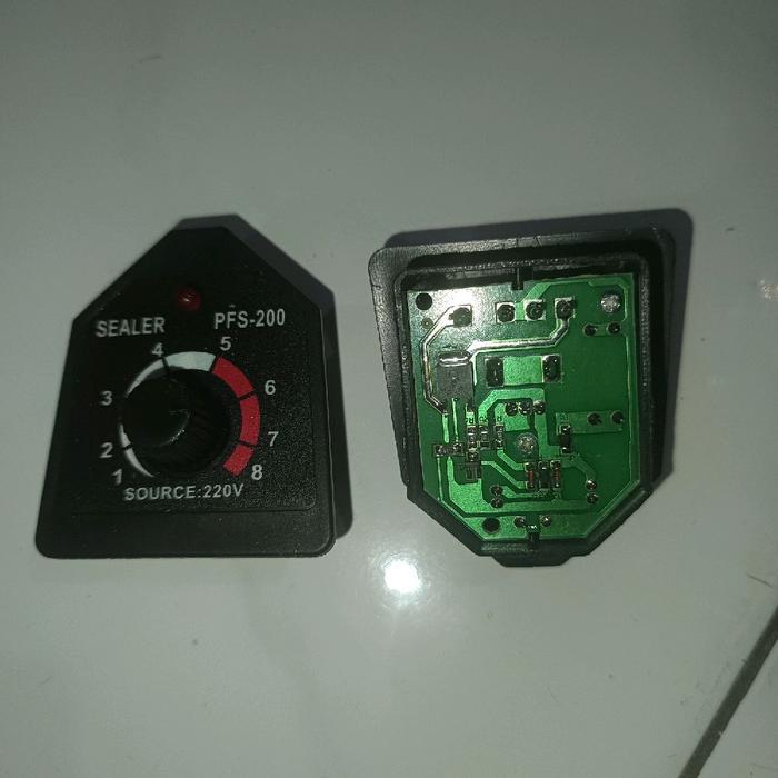 MODUL KONTROL SUHU DARI ALAT IMPULSE SEALER SUNACE PFS-300, PFS -200 MEREKATKAN PLASTIK. VACUUM