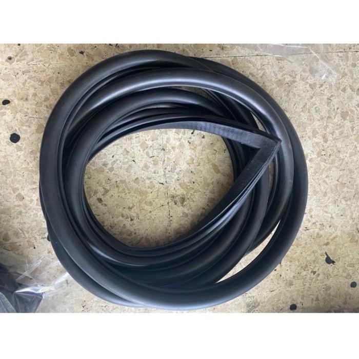 Sale 1Pc Karet Pintu Colt T-120 Colt T120 - Karet Pintu Depan