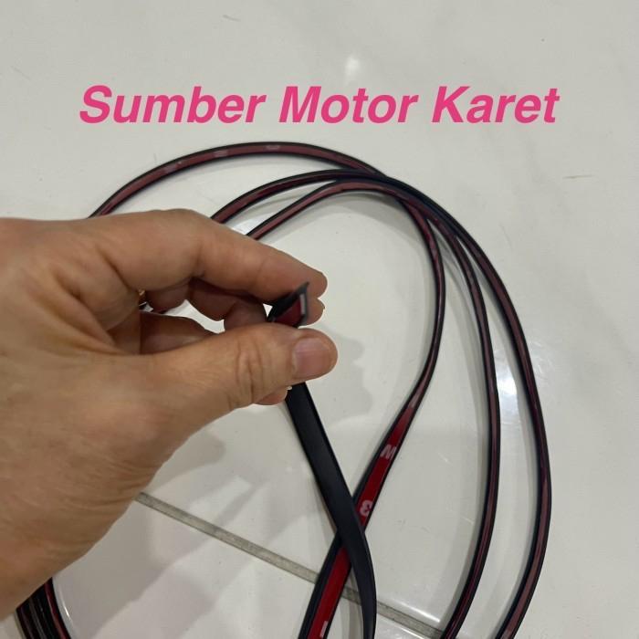 Original Karet Fender/Bodykit Innova Venturer