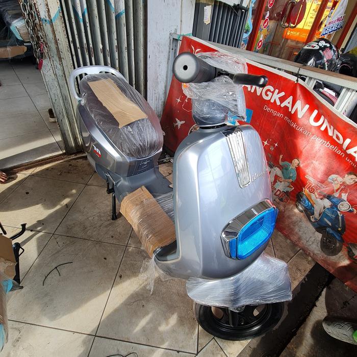 SEPEDA LISTRIK UWINFLY T70 BATERAI LITHIUM - silver