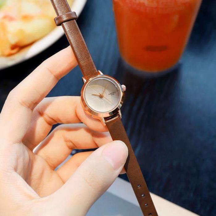 WatchNews- Jam Tangan Wanita Barsh Analog Versi Korea Vintage