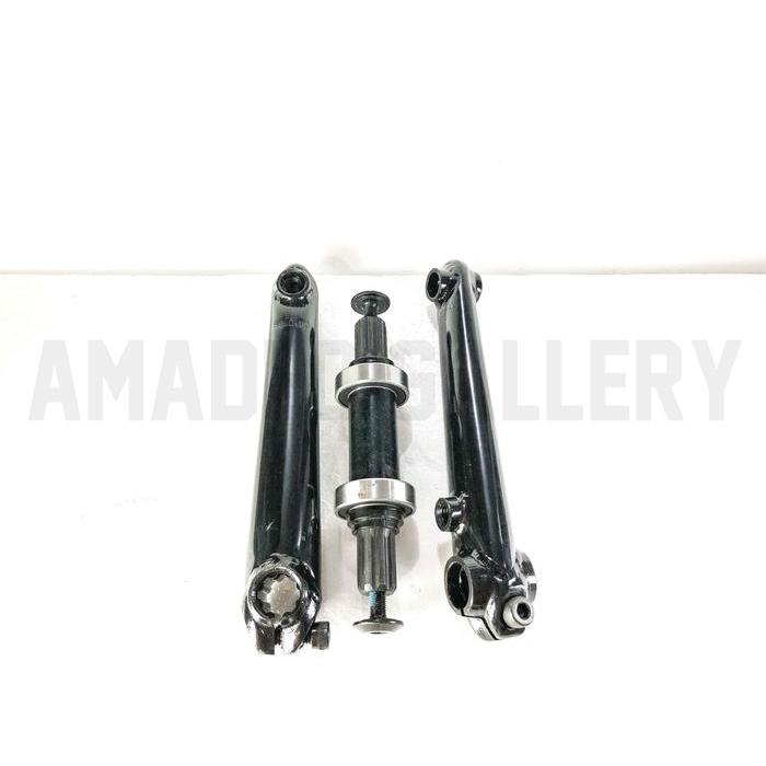 CRANK BMX 3PCS TAIWAN BB MID BEARING BLACK THREE PIECES HITAM