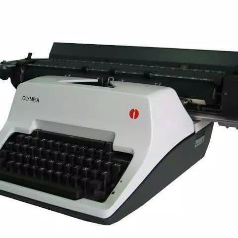 OLYMPIA SG 3 ~18" Inch ~ SIZE A3- Mesin Tik/Ketik Manual/Typewriter