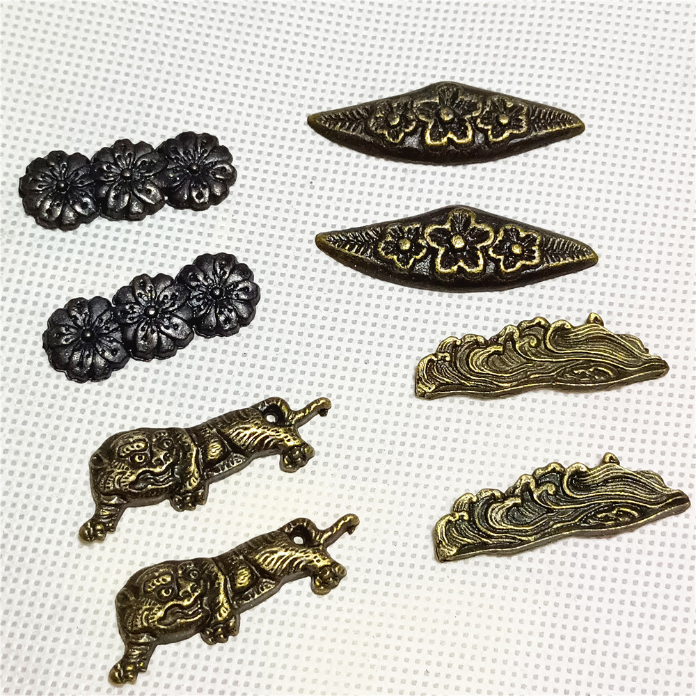 8Pcs Different Menuki Fitting On Handle For Japanese Sword Samurai Katana Wakizashi Tachi Tanto
