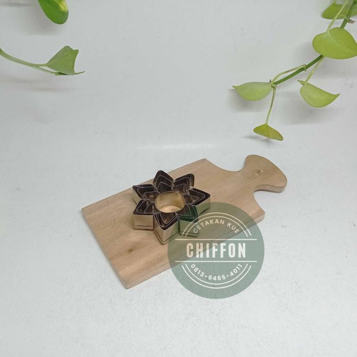 cetakan kue pastel bintang / teratai stainless