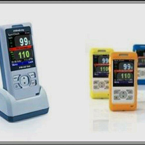 Mindray (China) PM 60 Pulse oximeter with Charger