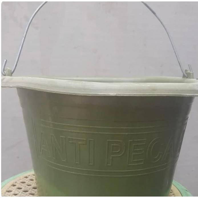 "New" Ember Plastik Hijau Tua TC 14 TC 18 Diameter 25cm Tinggi 17cm Serbaguna untuk Coran Semen