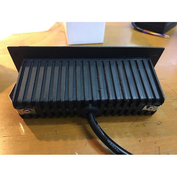 LAMPU DINDING TANAM TANGGA OUTDOOR IMPORT A2