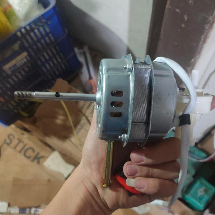 PROMO dinamo kipas angin cosmos 16 sn berdiri