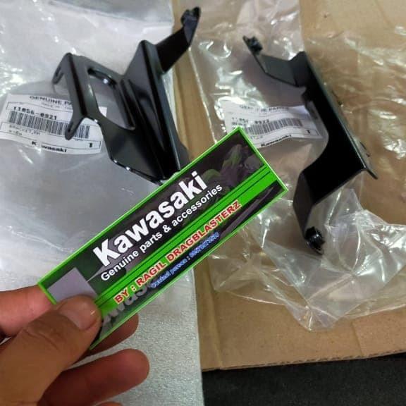 BREKET UNDERCOWL BAWAH BREKET COVER BAWAH ER6 ER6N ORI KAWASAKI BEST SELLER