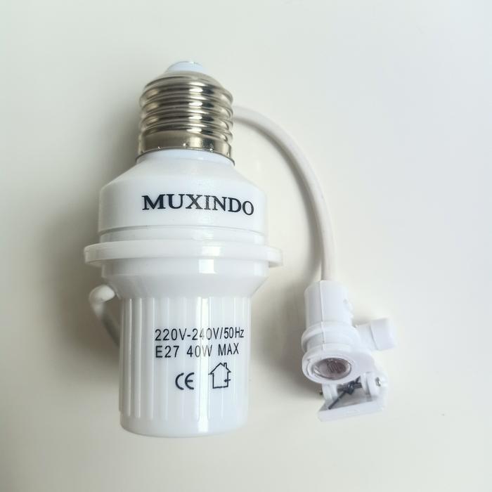 NEW Fitting Lampu Sensor Cahaya Otomatis MUXINDO untuk segala lampu